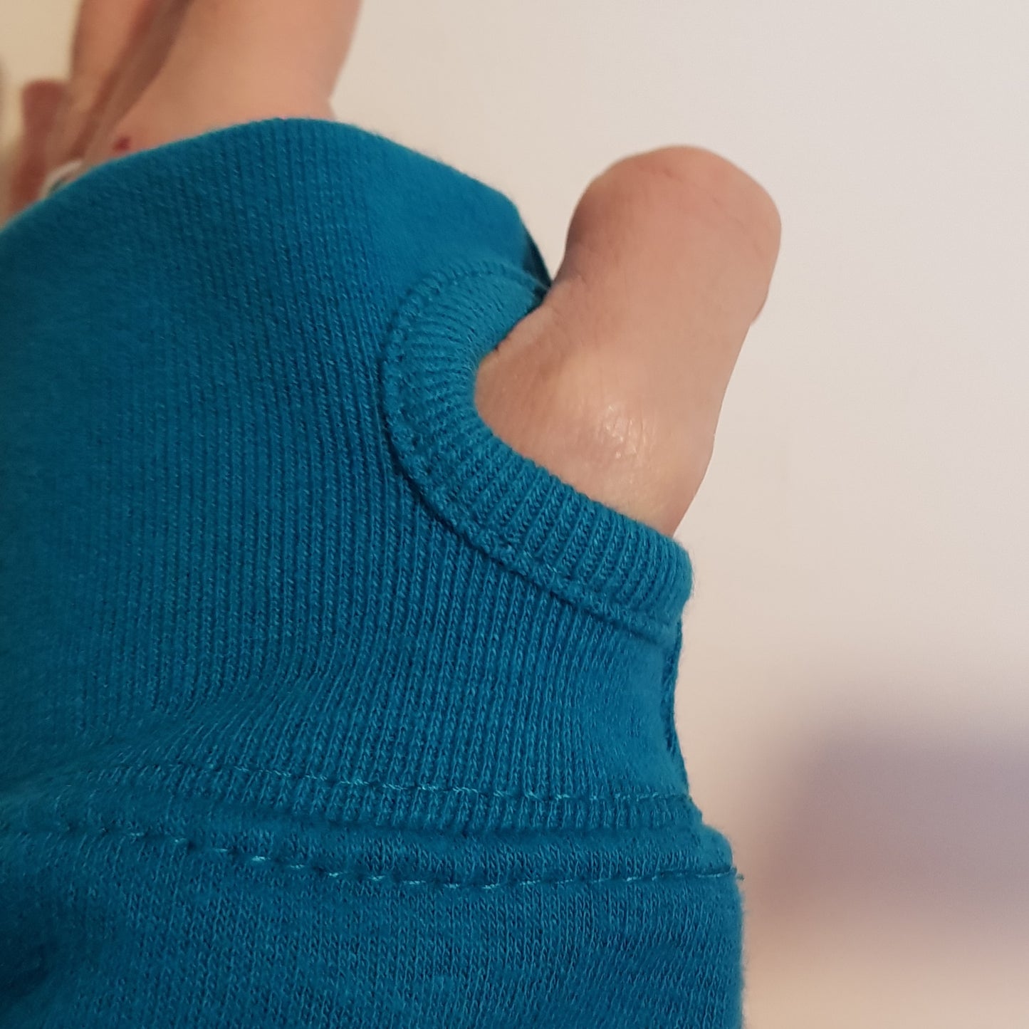 Waffle hoodie with thumb holes